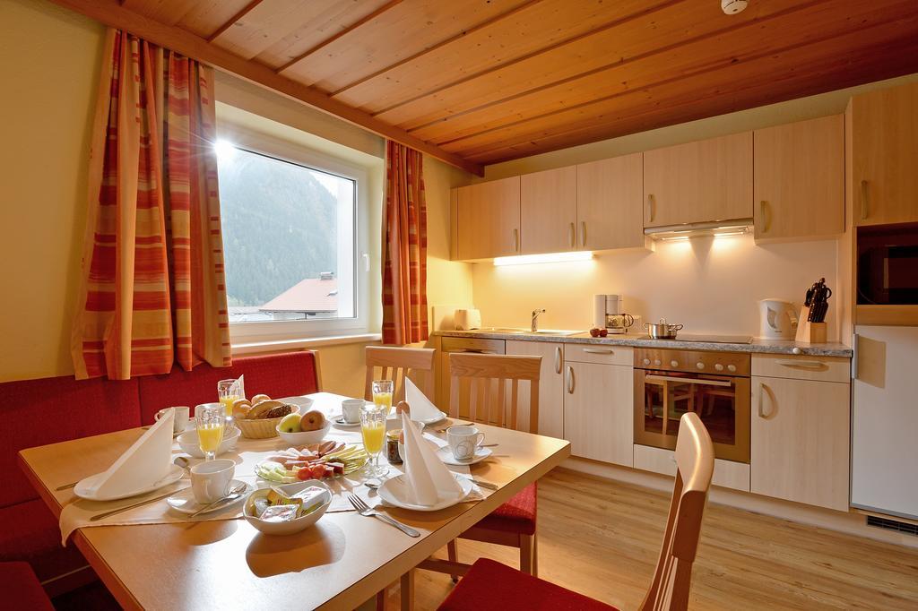 Scheulinghof Ξενοδοχείο Mayrhofen Δωμάτιο φωτογραφία